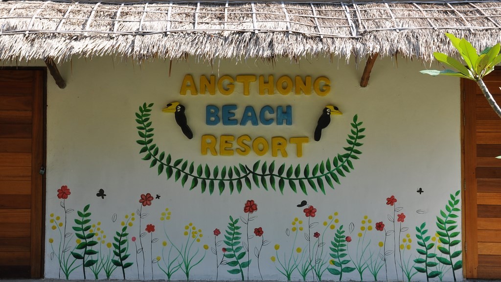 Angthong beach resort